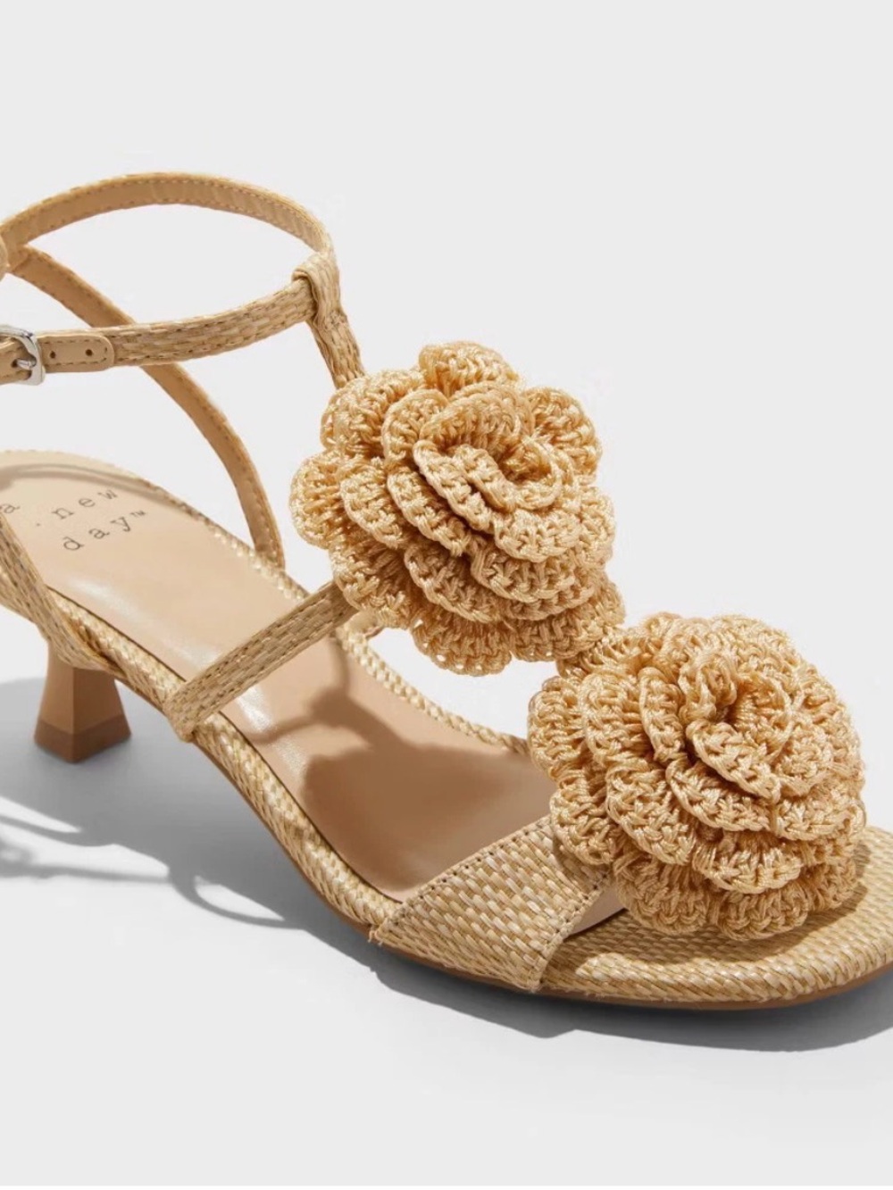 A New Day Womens Esme Floral Crochet Kitten Heels 92979007 Tan Brown 6.5M